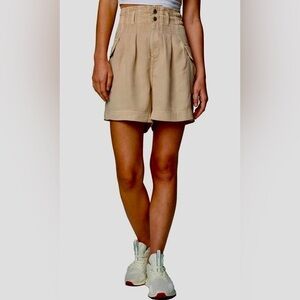 NWT Blank NYC High Rise Cargo Shorts Women’s Size Large school uniform gift